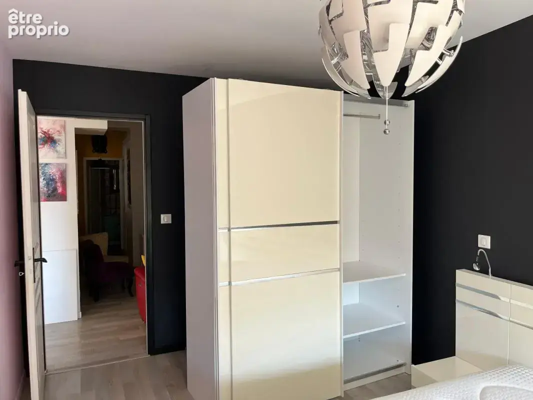 Appartement T3 avec terrasse de 20 m² centre-ville de LIBOURNE (33) - photo 7