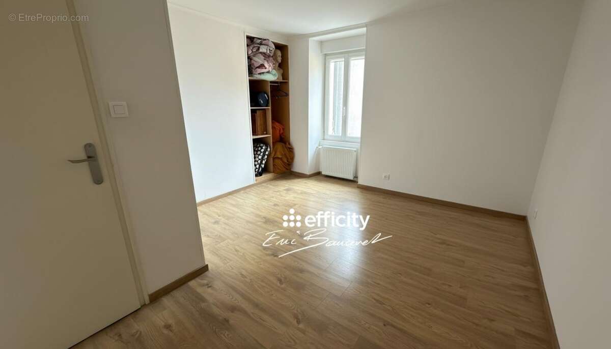 Maison 71 m² à Niort  - photo 5
