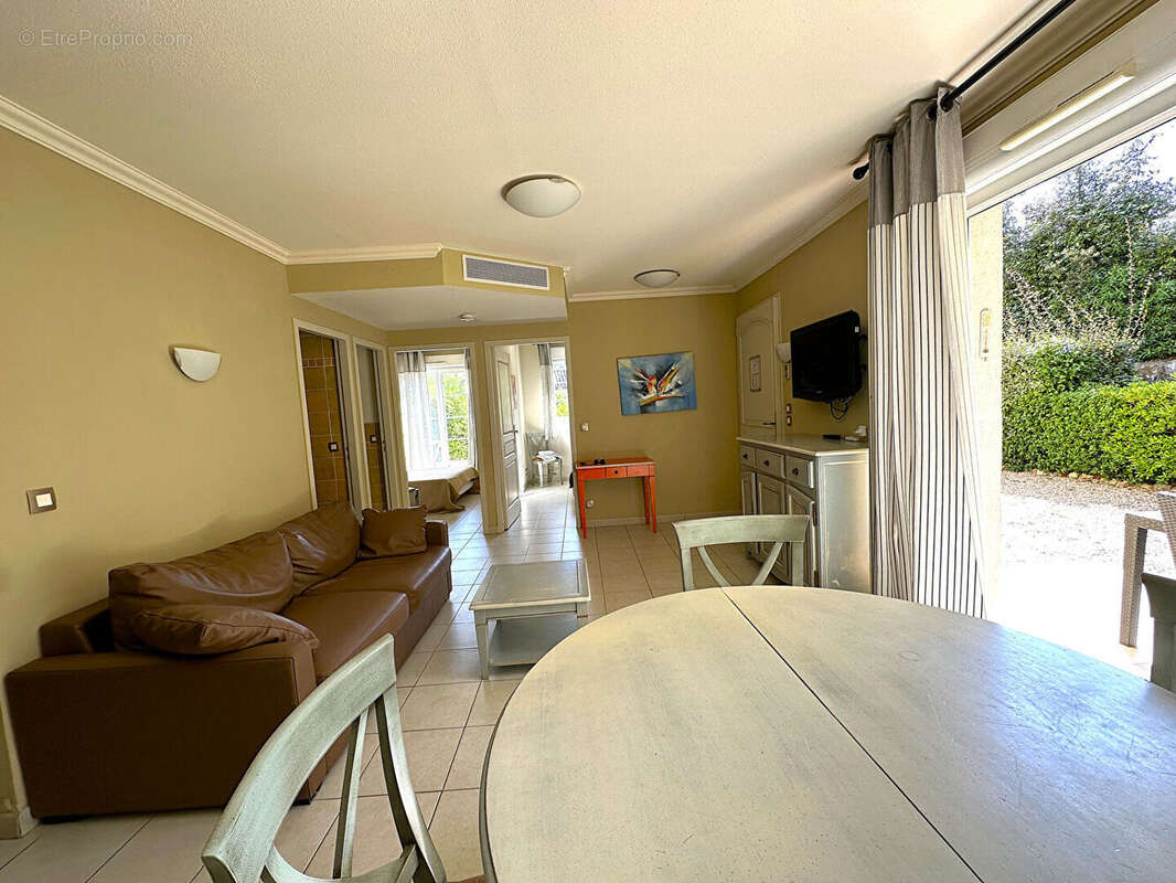 Appartement à CALLIAN