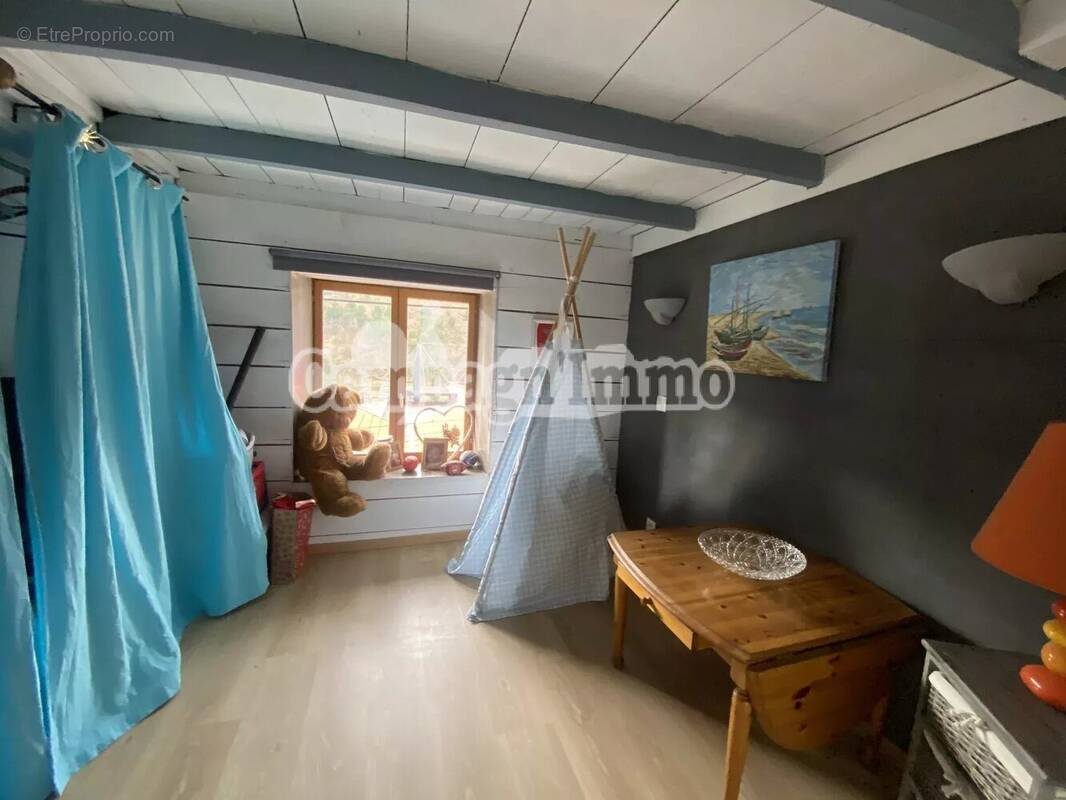 Maison à SAINT-VINCENT-DE-REINS