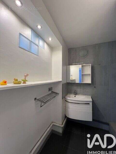 Photo 7 - Appartement à SAINT-DENIS