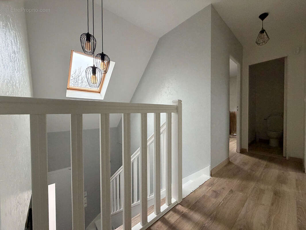 Maison à VERNEUIL-SUR-SEINE