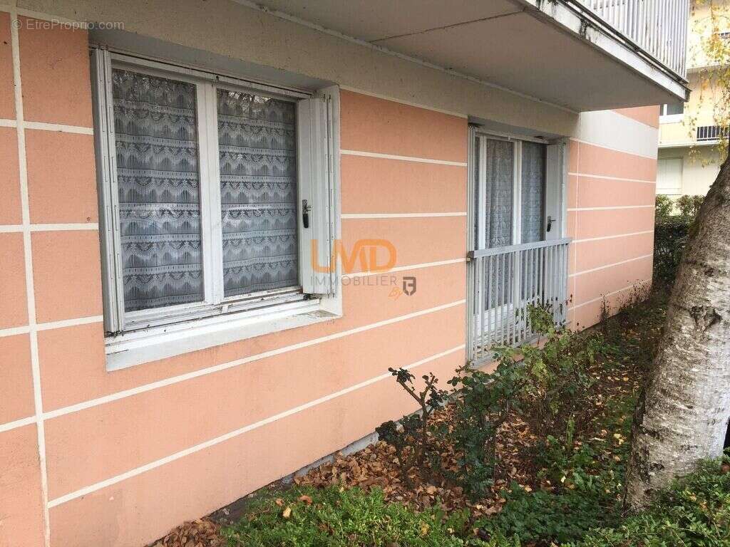 Appartement à MAGNY-LES-HAMEAUX