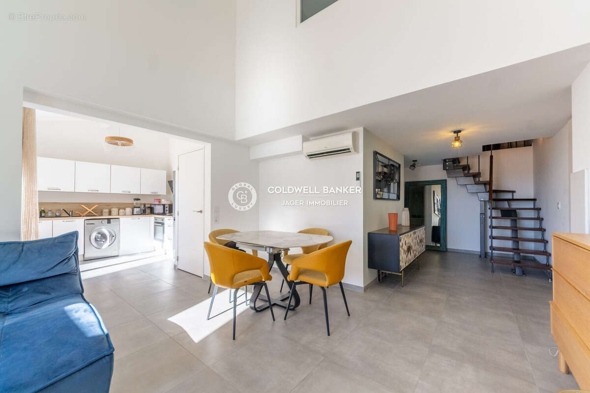 Appartement à GRIMAUD