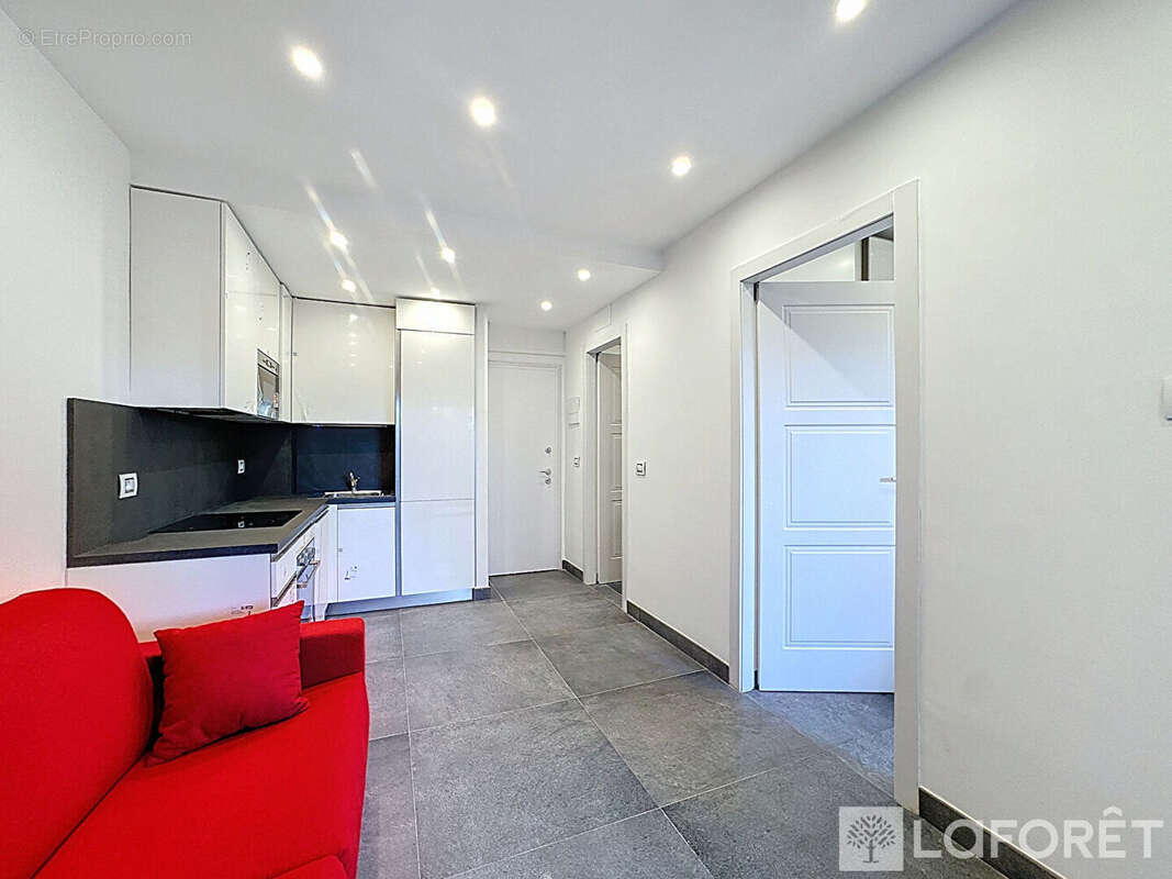 Appartement à ROQUEBRUNE-CAP-MARTIN