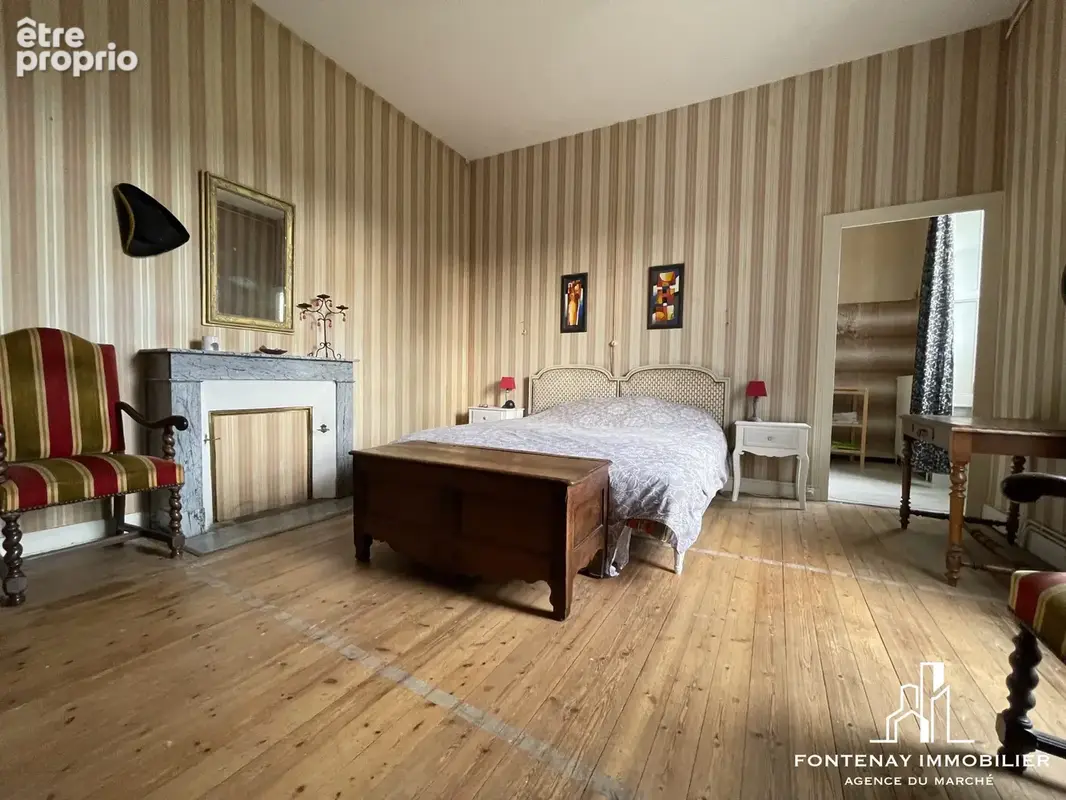 Maison 9 pièces 299 m² à vendre à Fontenay-Le-Comte (85200) - photo 8