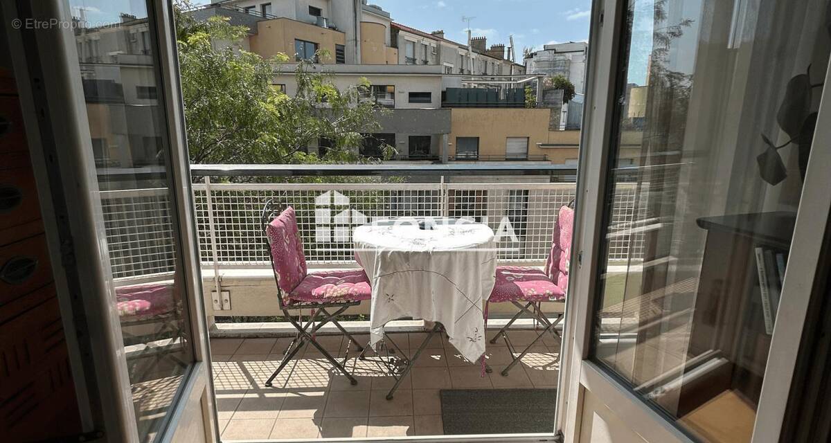 Appartement à PARIS-12E