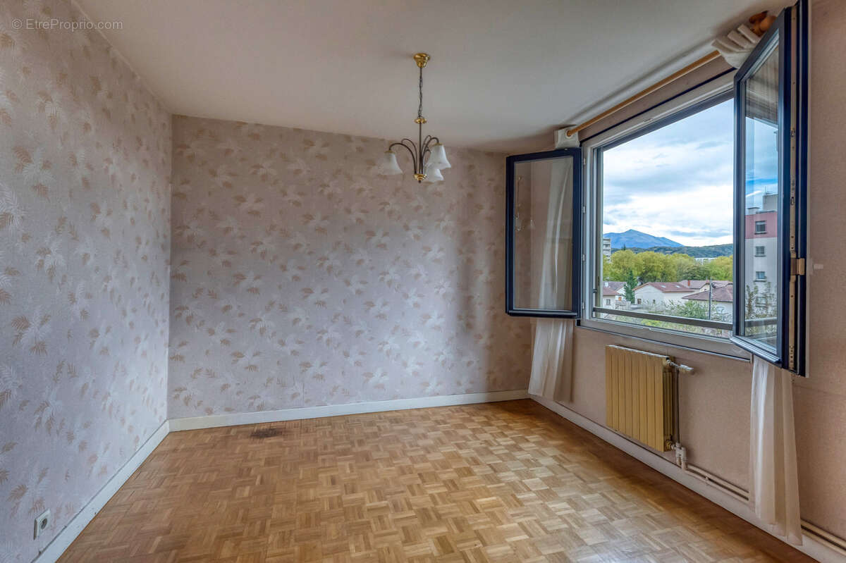 Appartement à ECHIROLLES