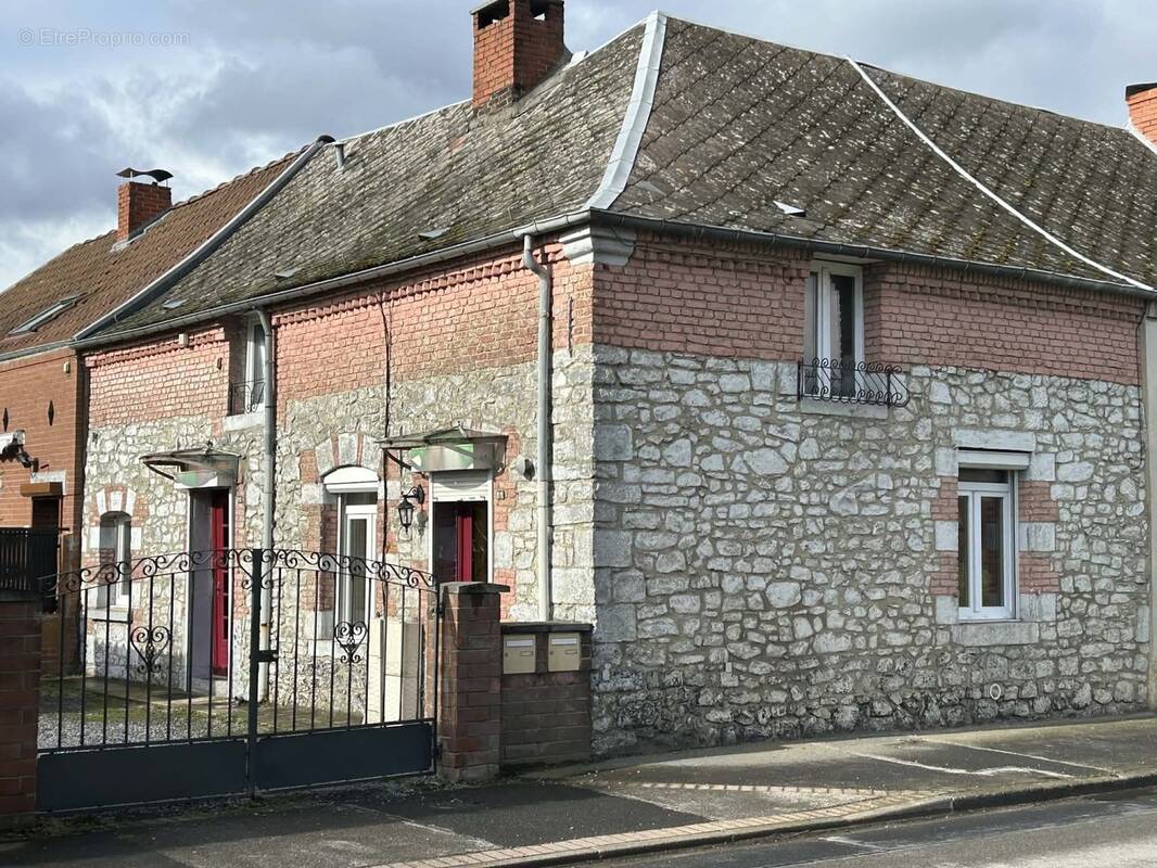 Photo 1 - Maison à AULNOYE-AYMERIES