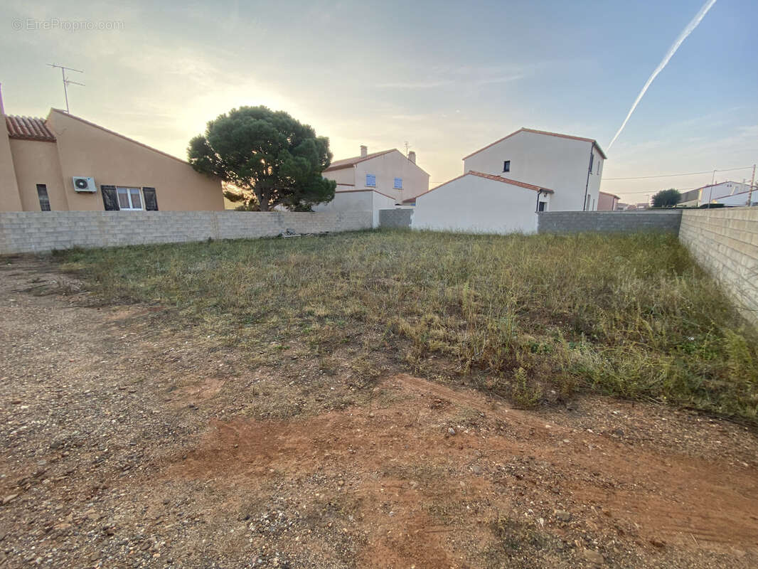 Terrain à SALSES-LE-CHATEAU