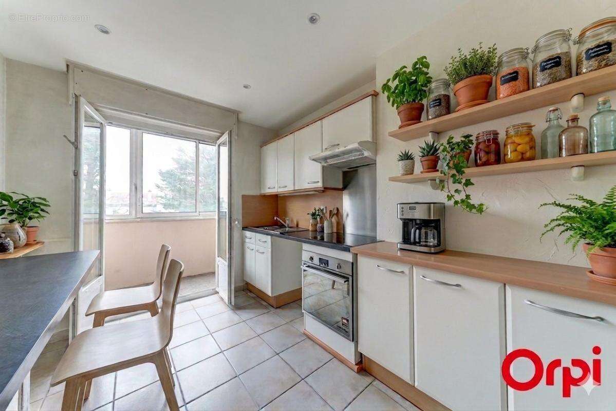 Appartement de 69 m2 de 4 pièces avec balcon et cave - photo 10