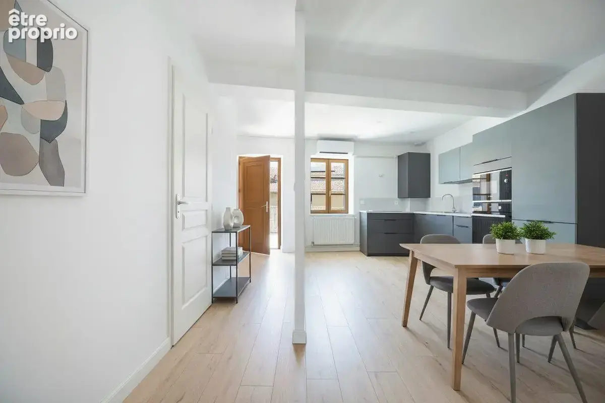 Appartement 100 m² à Brignais  - photo 2