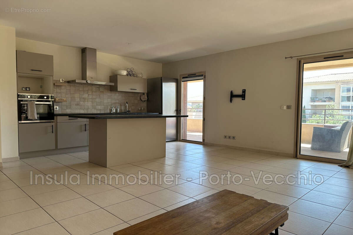 Appartement 74 m² à Porto-Vecchio  - photo 2