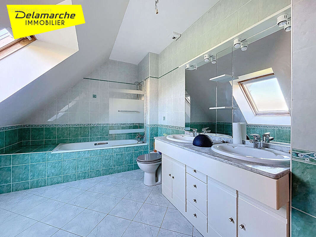 Maison à SAINTE-CECILE