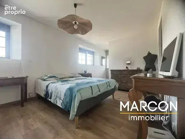 Propriete de caractere avec espace professionnel - photo 9