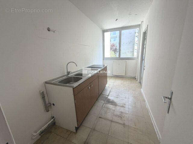 Appartement 63 m² à Lille  - photo 3