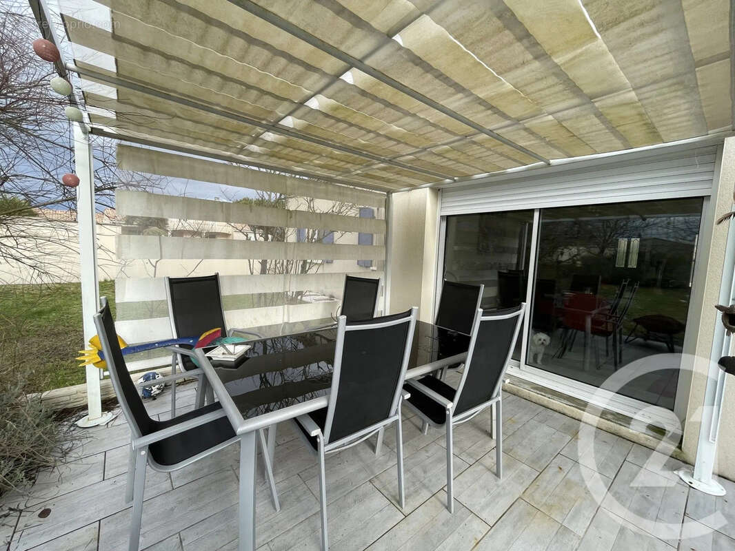 Maison à MESCHERS-SUR-GIRONDE