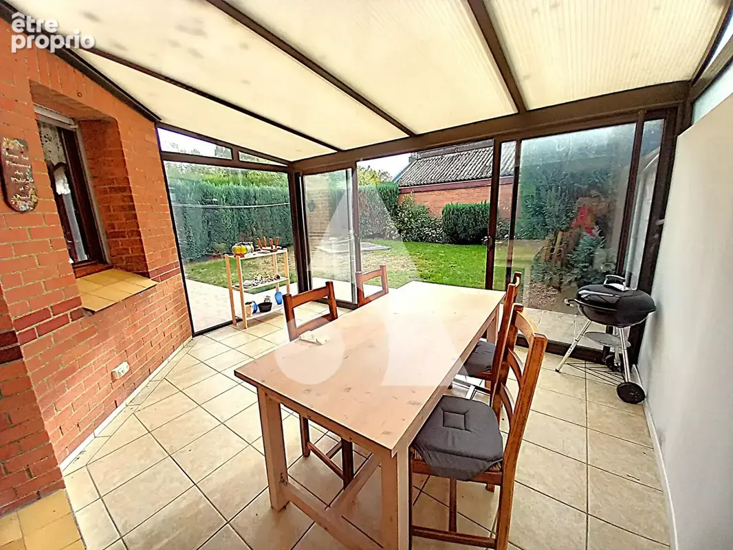 Maison semi-individuelle avec véranda, jardin clos et 3 chambres - photo 6