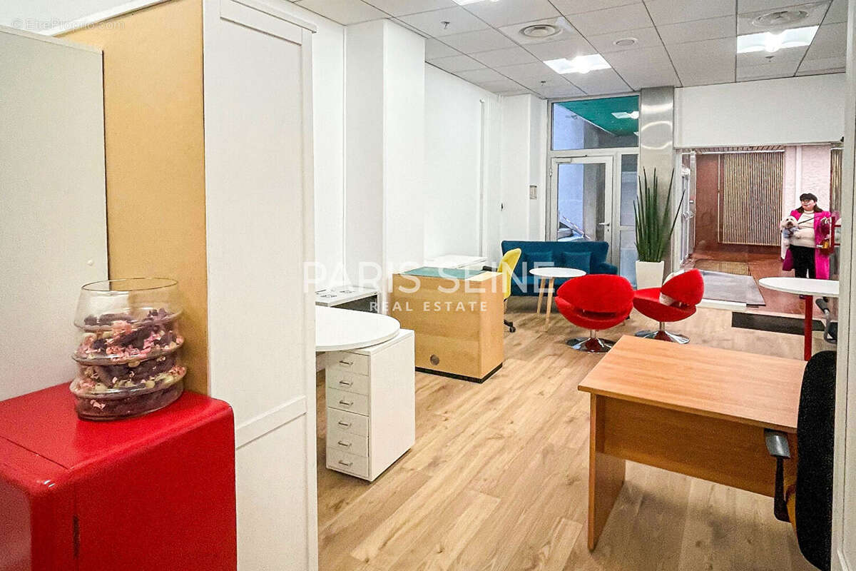 Bureaux - vente -  Paris 6 - 38 m2 - photo 3