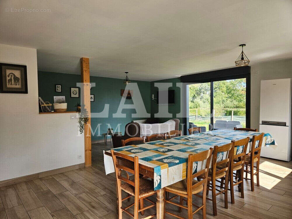 Maison à SAINT-PIERRE-DES-NIDS