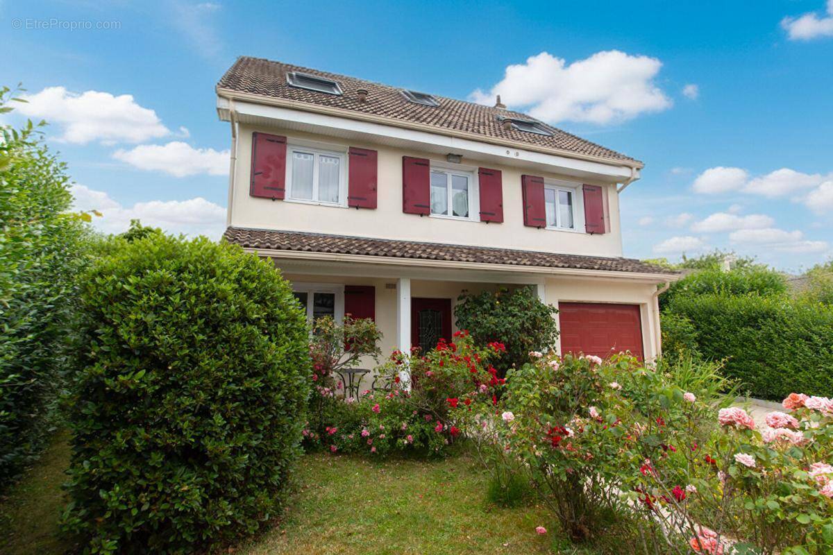 Maison à LE PLESSIS-PATE
