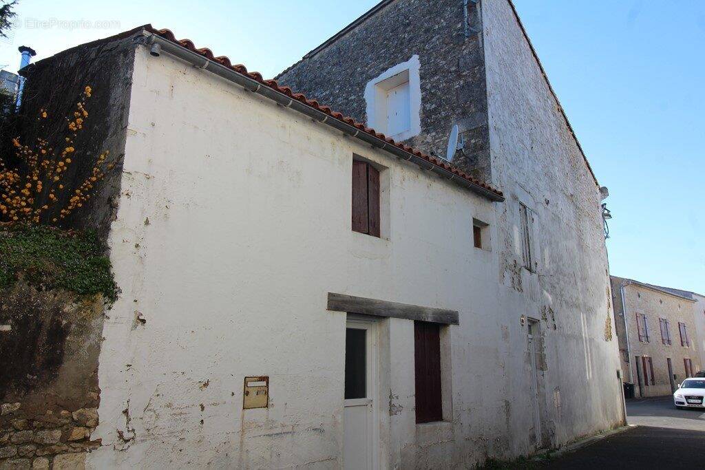 Appartement à SAUJON