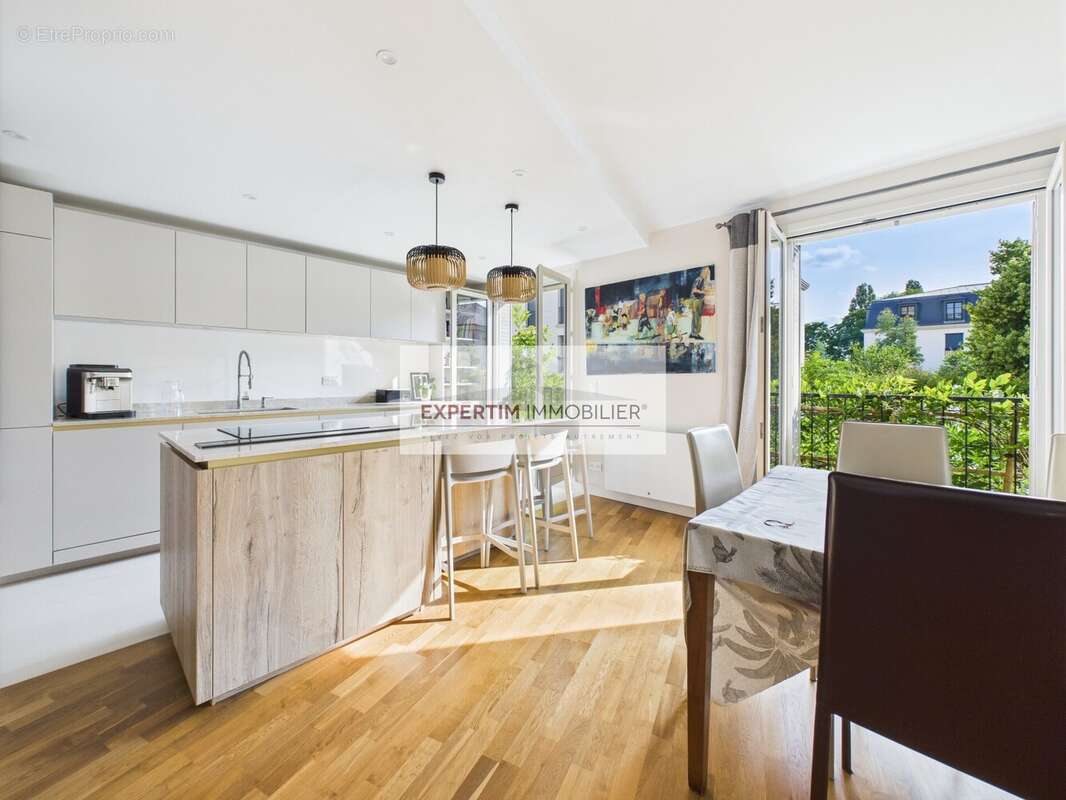 Appartement à VERSAILLES