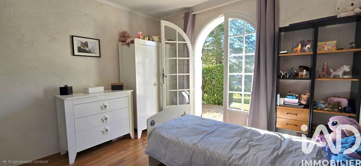 Photo 8 - Maison à SAINT-GERMAIN-LES-ARPAJON