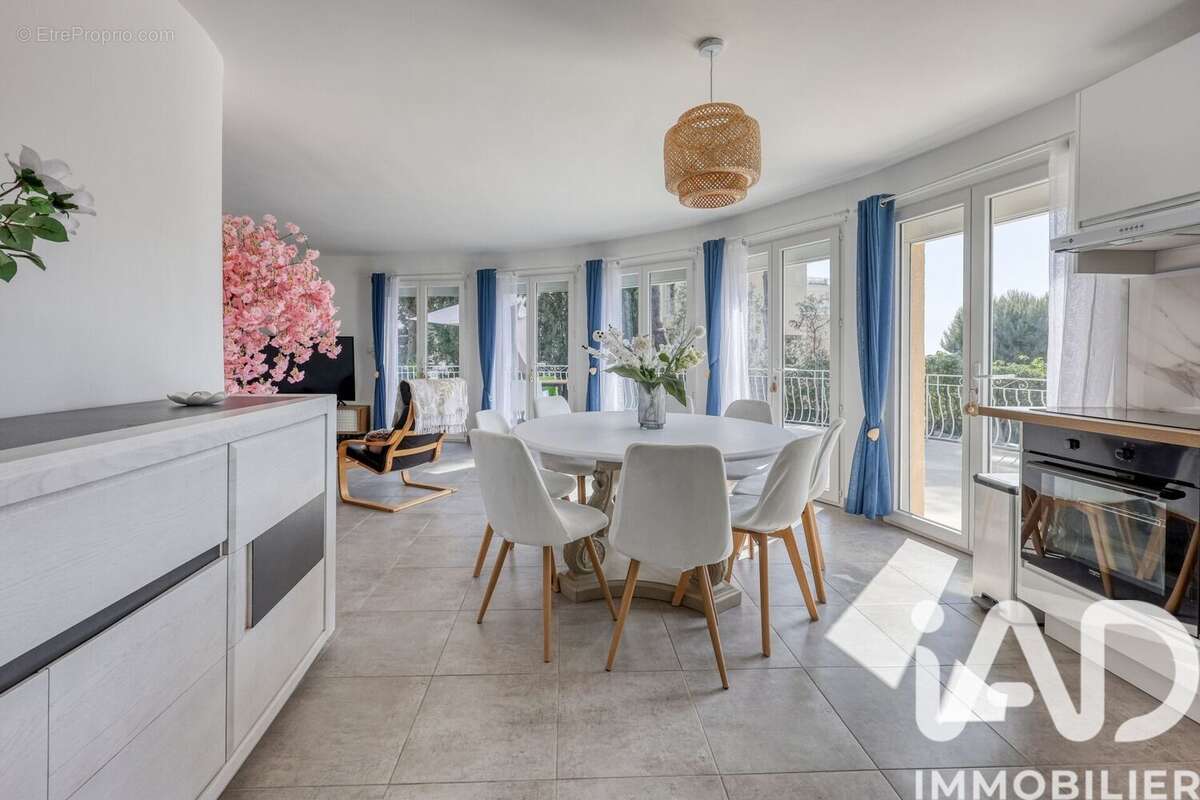 Photo 2 - Maison à BANDOL