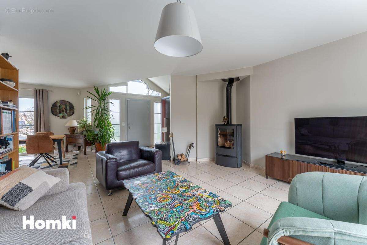 Maison à VILLENAVE-D'ORNON