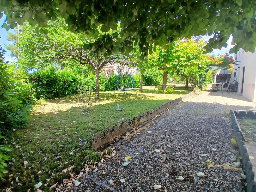 Maison à SALINDRES