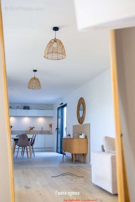 Maison à VAUX-SUR-MER