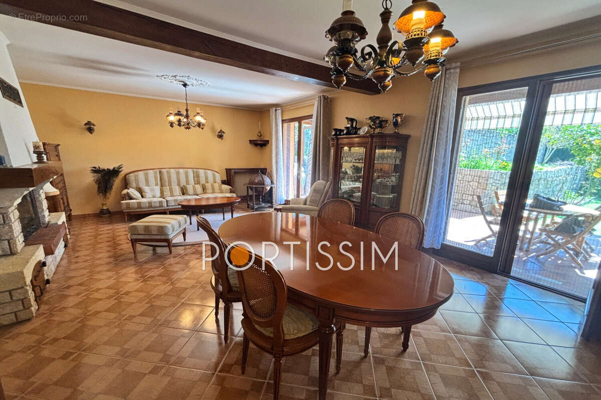 Maison à LA TRINITE