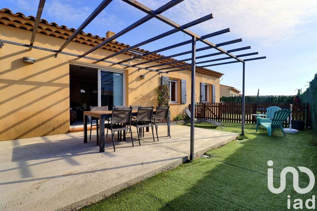 Photo 4 - Maison à SIGNES