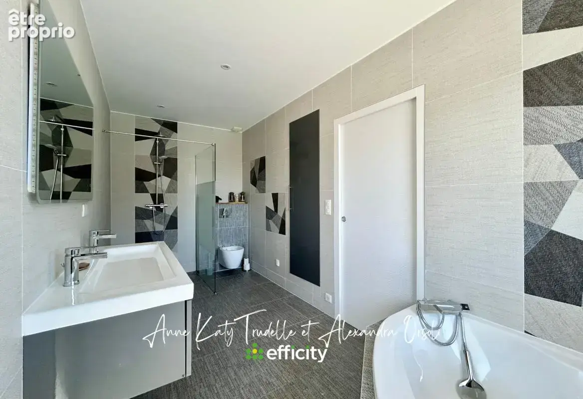 Maison 7 pièces 177 m² à vendre à La Mothe-Achard (85150) - photo 5
