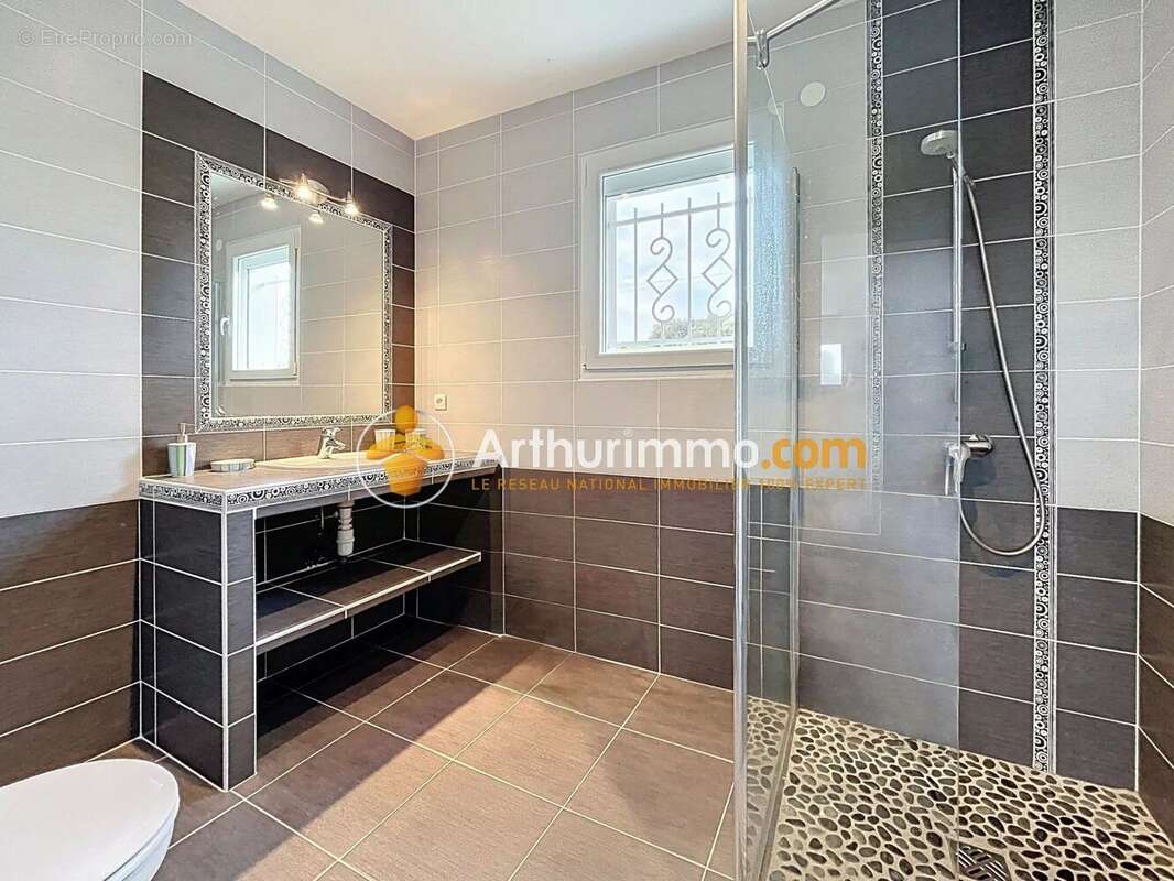 Maison à BOURGOIN-JALLIEU