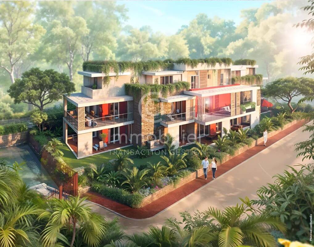 Appartement à LA ROQUETTE-SUR-SIAGNE