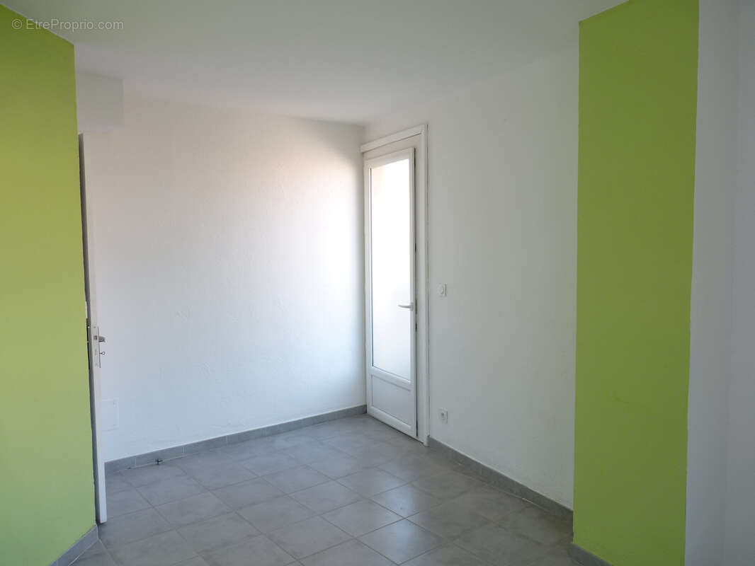 Maison à JONQUIERES-SAINT-VINCENT