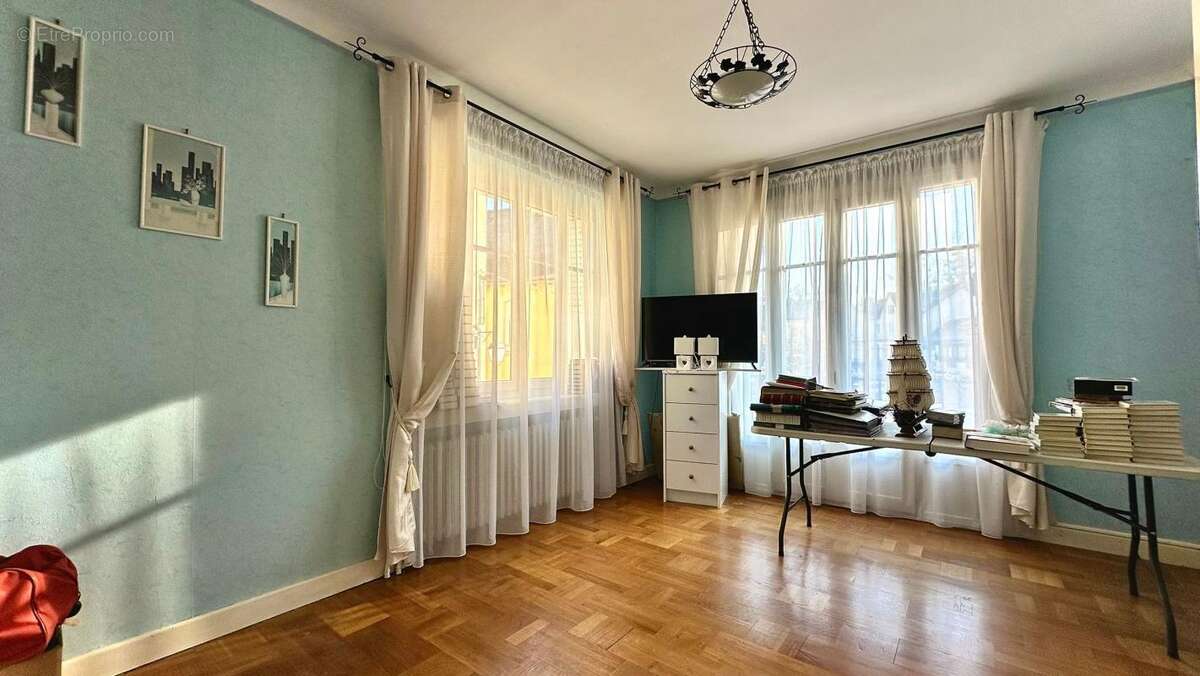 Maison à CASSAGNES-BEGONHES