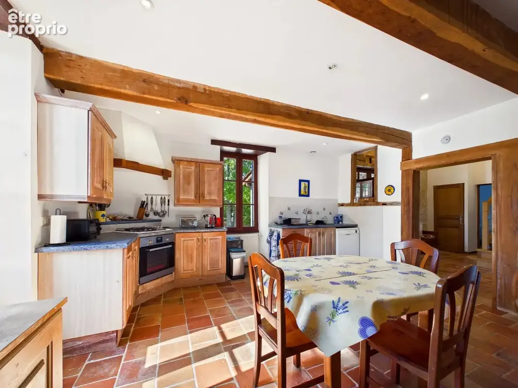 Maison de Maître avec piscine et vue panoramique sur la campagne - photo 8