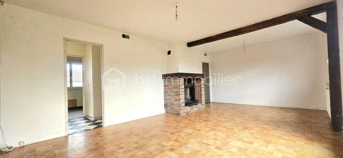 GIEN - Pavillon de plain-pied avec grand jardin clos de 1 068 m² - potentiel à exploiter - photo 9