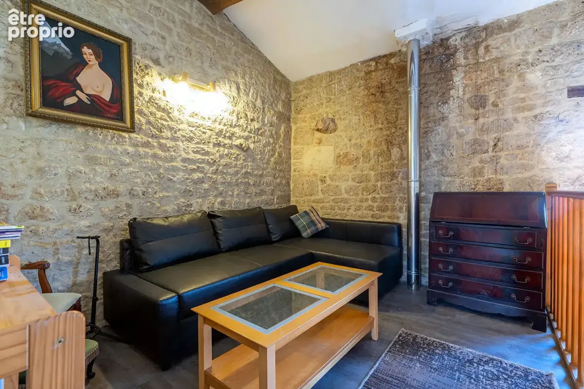 Maison principale et ensemble des biens - excellent potential pour un investisseur -  à 10 minutes d'Aulnay de Saintonge - photo 5