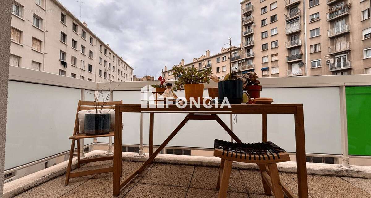 Appartement à MARSEILLE-8E