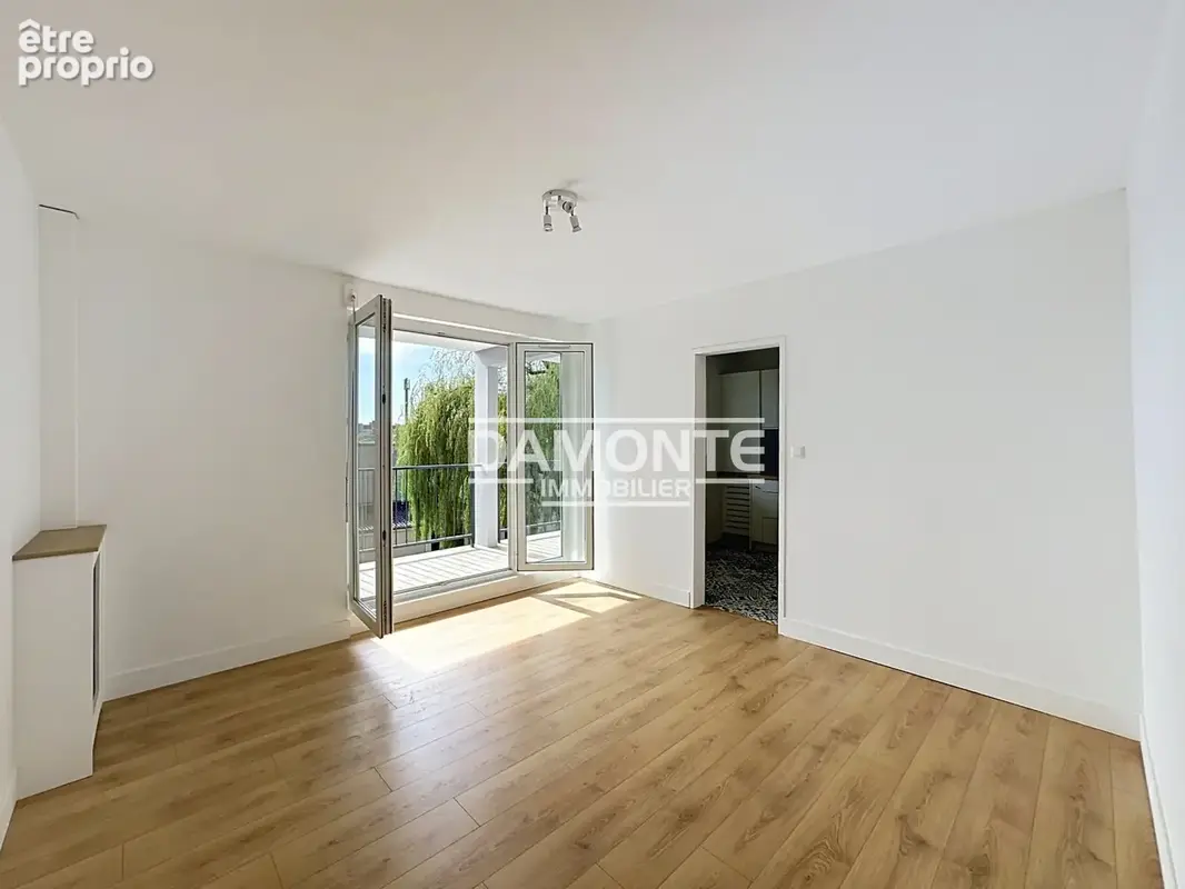 Appartement T2 refait à neuf - lumineux - Spacieux balcon - photo 2