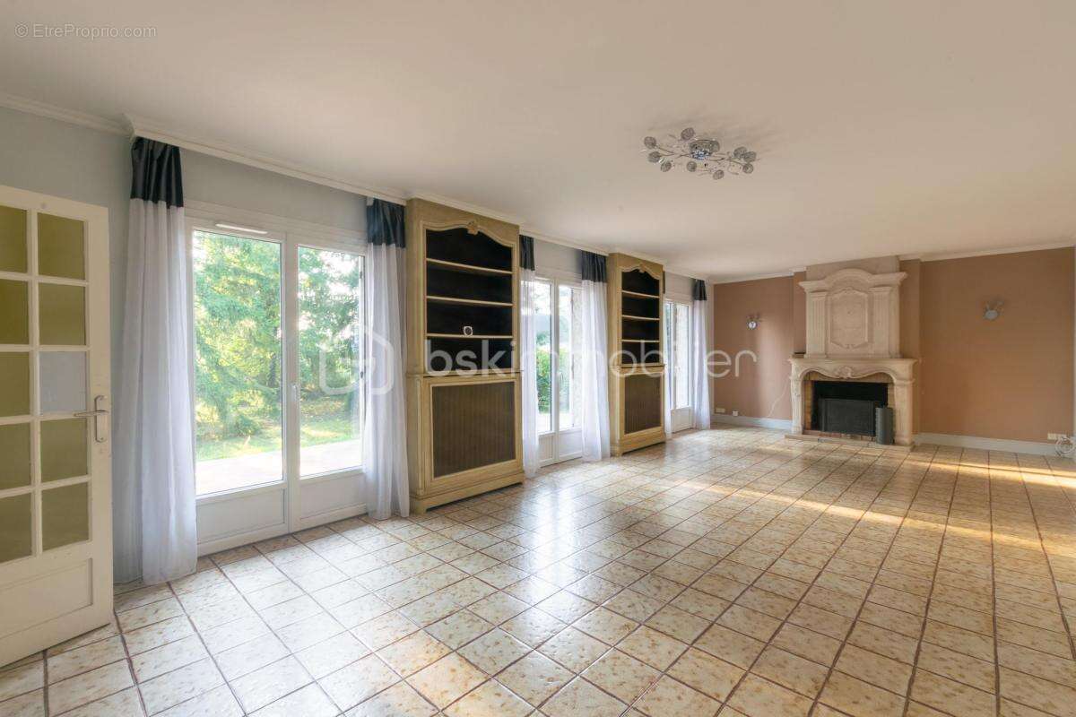 Maison à SAINT-PERE-SUR-LOIRE