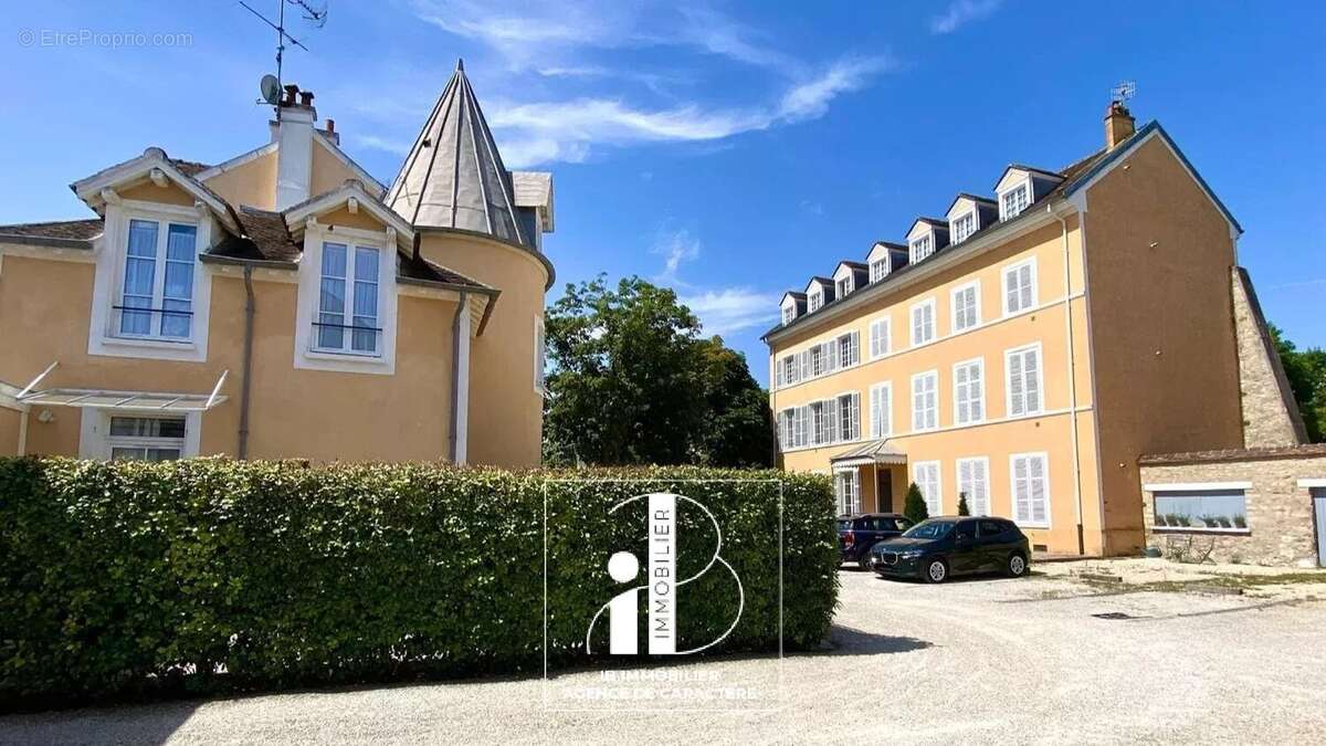 Appartement à FONTAINEBLEAU