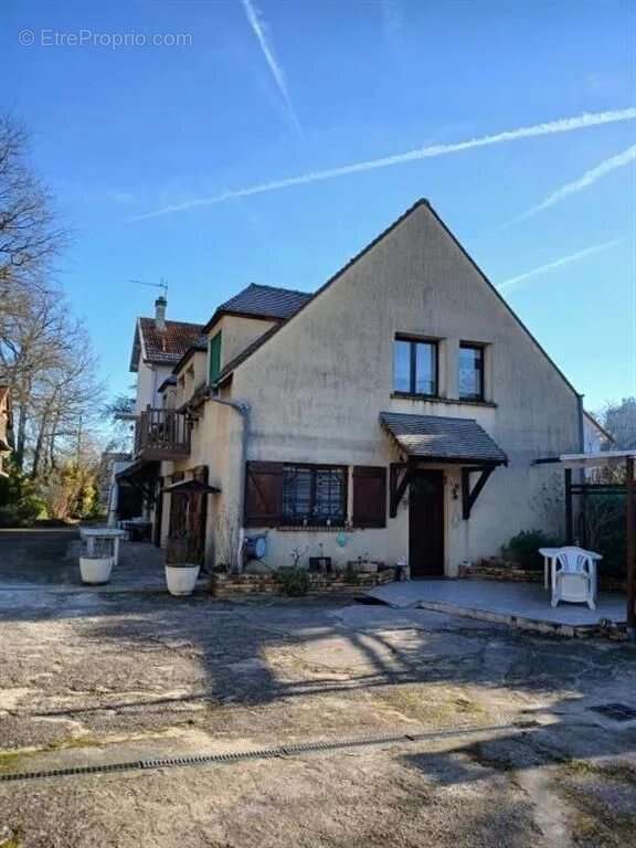 Maison à SAINT-MICHEL-SUR-ORGE