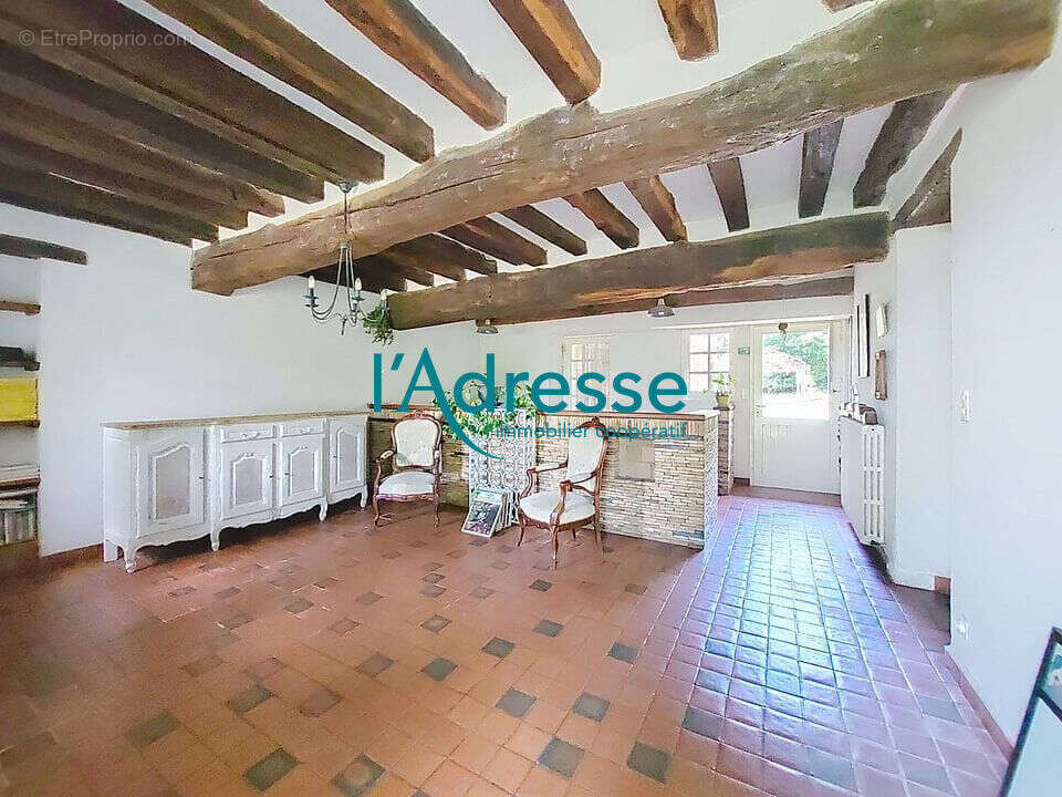 Maison à MONTREVAULT