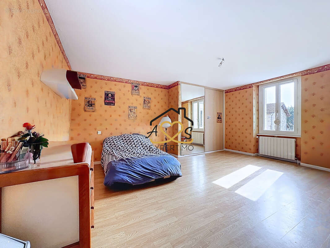 Maison familiale avec nombreuses dépendances   4 chambres   Terrain clos   Saint-Dier-d’Auvergne - photo 11