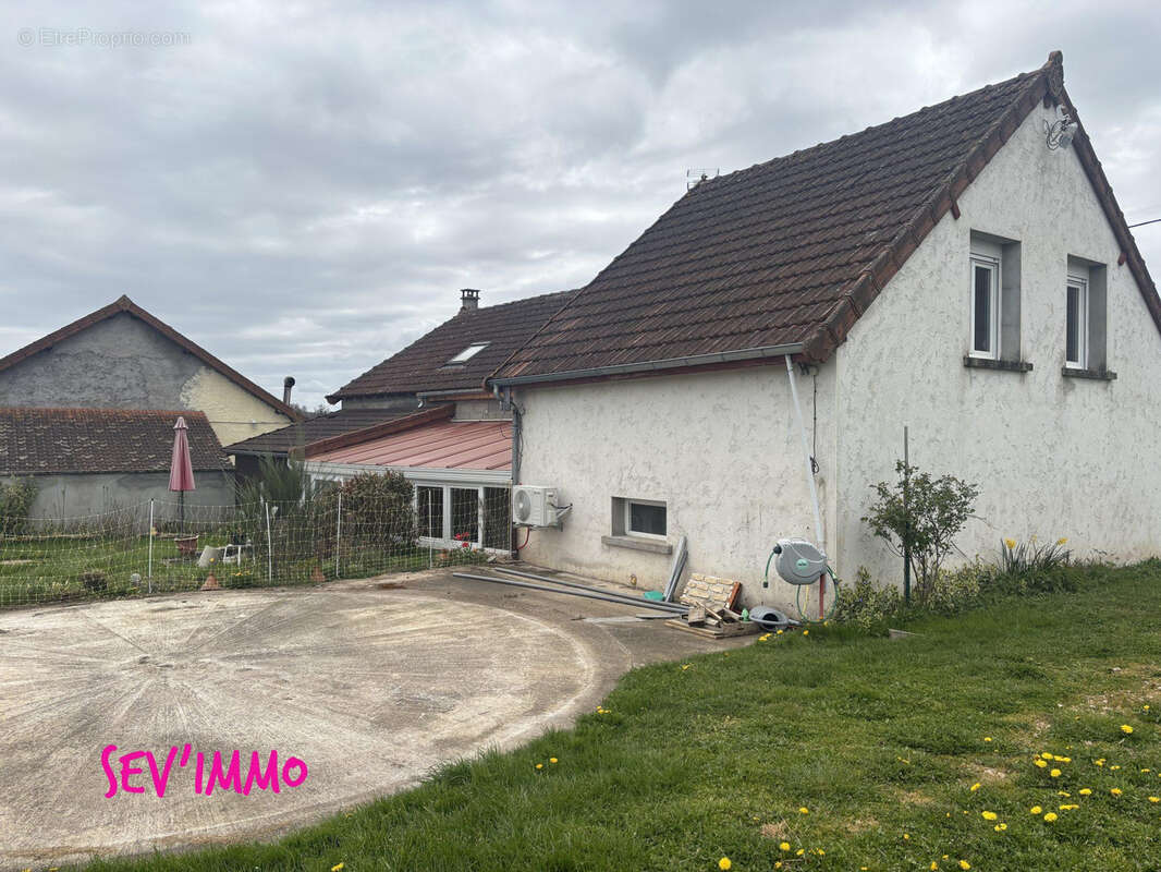 Maison à LE BREUIL